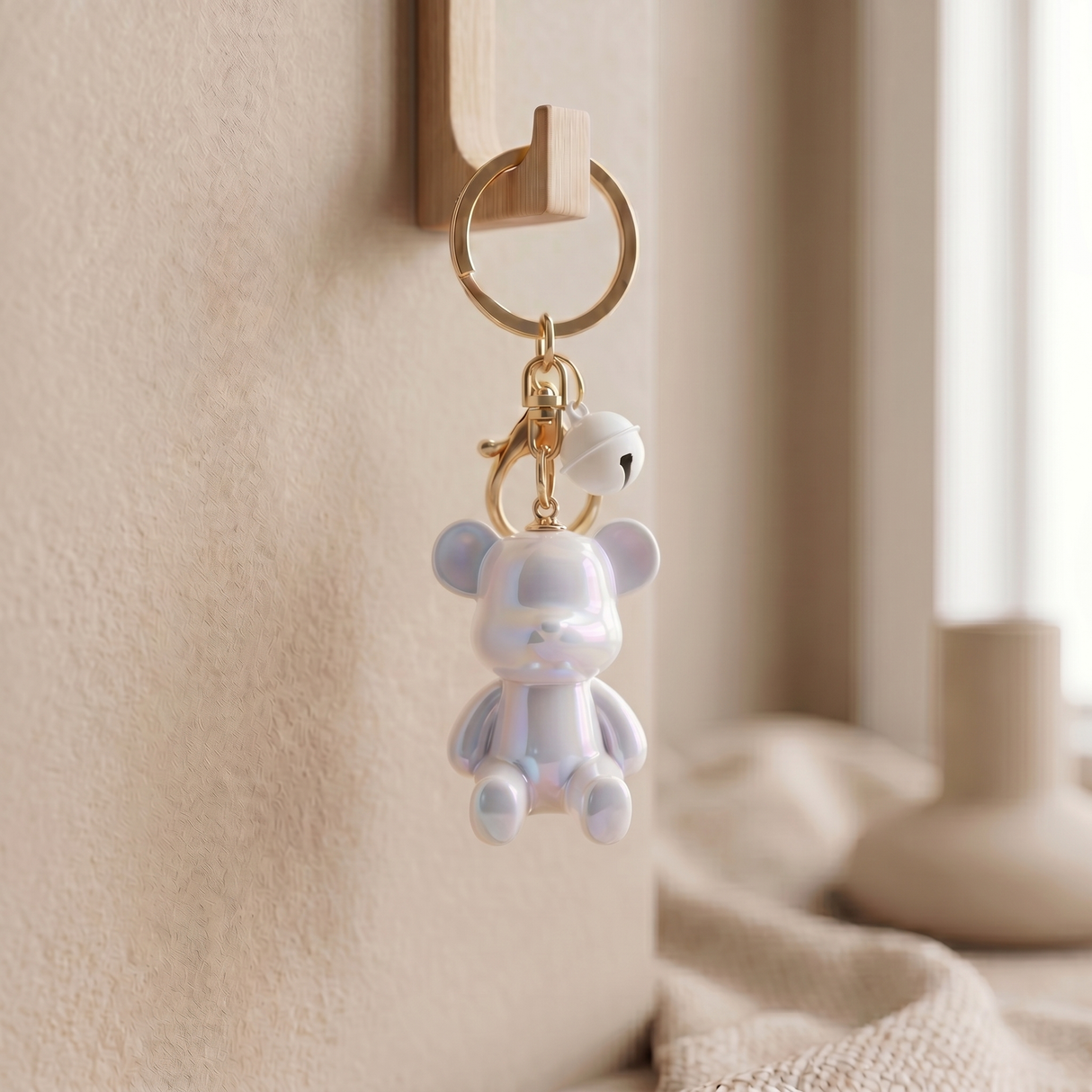 Decoor Bear Keychain Sitting